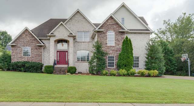 Photo of 1028 Grassland Chase Dr, Gallatin, TN 37066