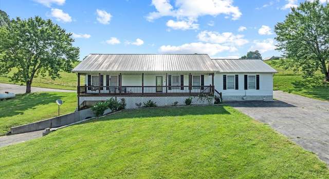 Photo of 3135 Mullins Rd, Byrdstown, TN 38549