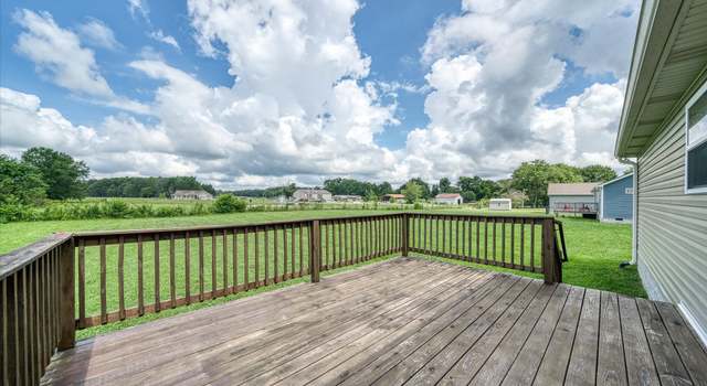 Photo of 960 Dry Creek Rd, Smithville, TN 37166
