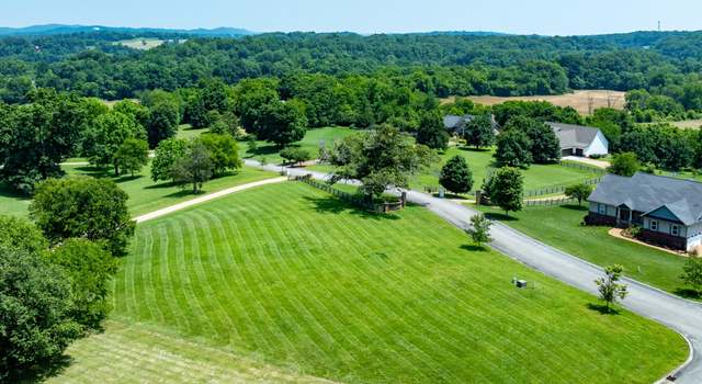 Photo of 1409 Brookemeade Ave, Maryville, TN 37804