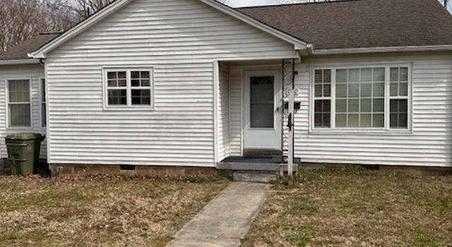 Photo of 820 Mahr Ave, Lawrenceburg, TN 38464