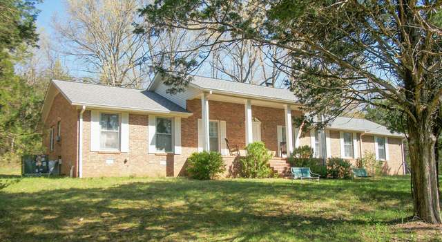 Photo of 631 N Lassiter Barker Rd, Readyville, TN 37149