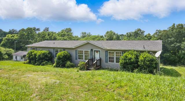 Photo of 947 Buck Branch Rd, Charlotte, TN 37036