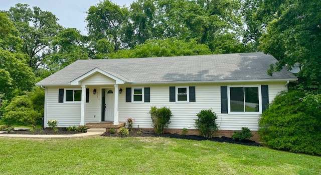 Photo of 807 Poplar Dr, Centerville, TN 37033