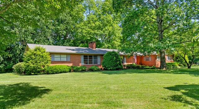 Photo of 6 Canterbury Rd, Clarksville, TN 37043