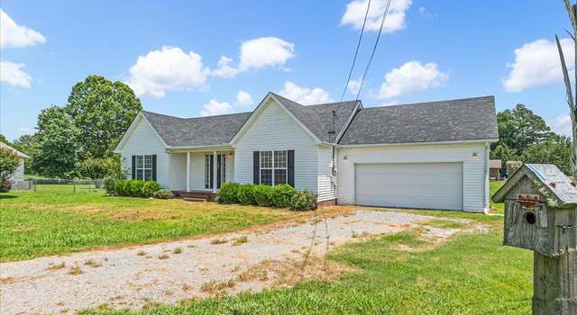 Photo of 24 Parkview Dr, Fayetteville, TN 37334