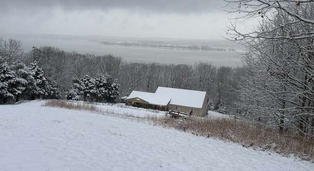 Photo of 3205 Rocky Point Ln, Stewart, TN 37175