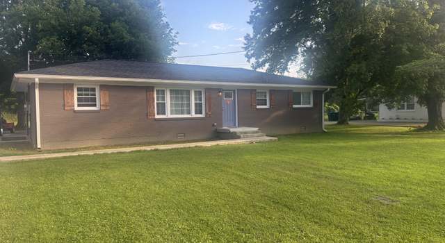 Photo of 216 Sunset Dr, Waverly, TN 37185