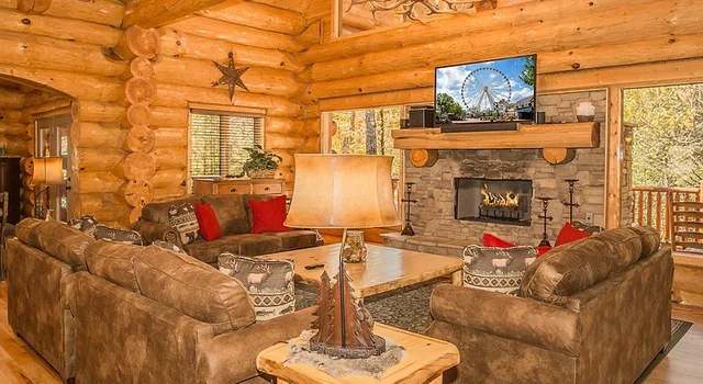 Photo of 641 Pinnacle Vista Rd, Gatlinburg, TN 37738