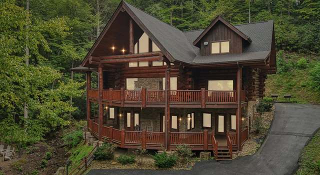 Photo of 641 Pinnacle Vista Rd, Gatlinburg, TN 37738