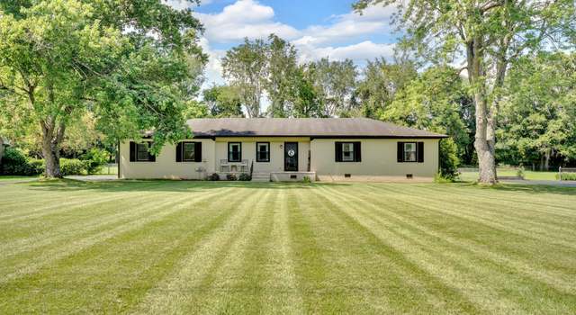 Photo of 107 Lemont Ln, Tullahoma, TN 37388