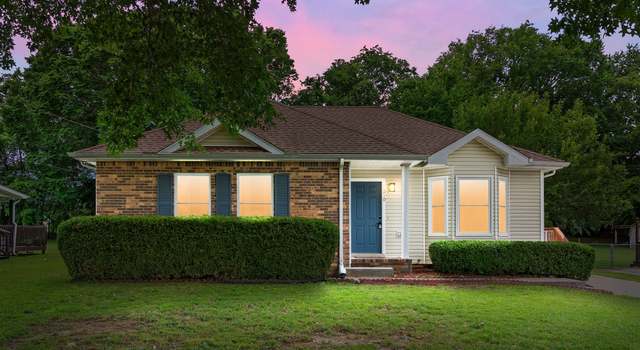 Photo of 210 Jim Thorpe Dr, Clarksville, TN 37042