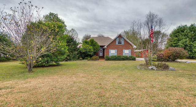 Photo of 1900 Victorian Rd, Columbia, TN 38401