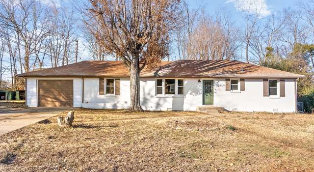 Photo of 36 Lealand Dr, Clarksville, TN 37042
