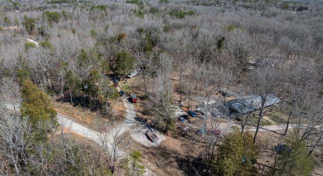 Photo of 409 Ian Dr, Clifton, TN 38425