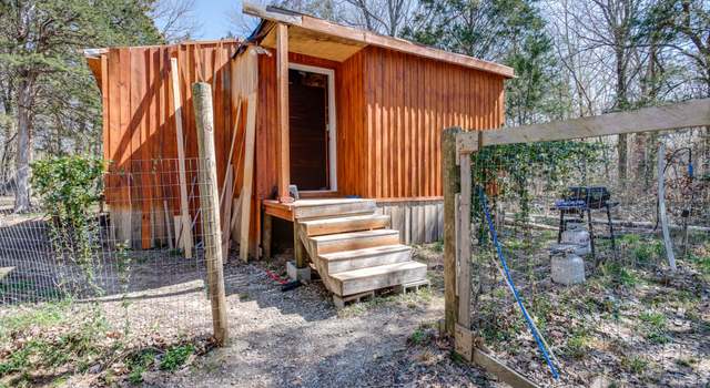 Photo of 409 Ian Dr, Clifton, TN 38425