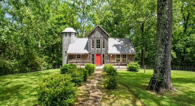 Photo of 884 Pinnacle Hill Rd, Kingston Springs, TN 37082