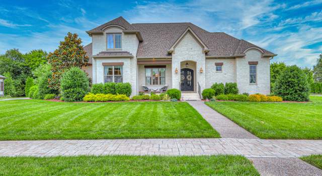 Property at 1261 Potter Ln, Gallatin, TN 37066, 4 beds, 5 baths
