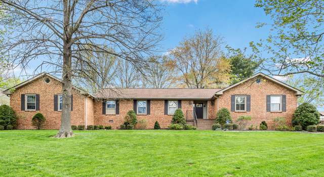 Photo of 5060 Twin Lakes Dr, Old Hickory, TN 37138