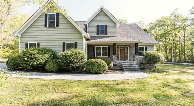 Photo of 293 Smith St, Signal Mountain, TN 37377