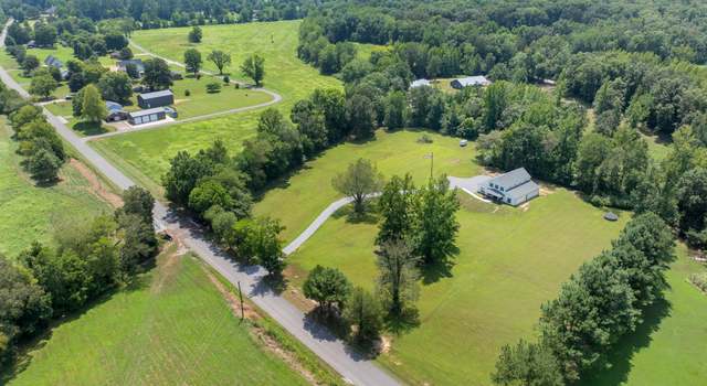 Photo of 954 Old Perryville Rd, Parsons, TN 38363