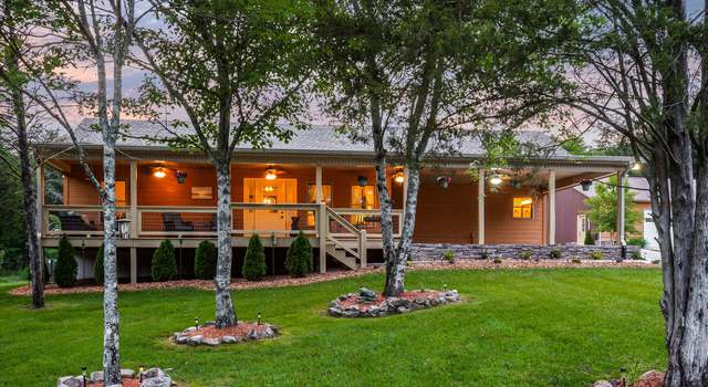 Photo of 3121 Coon Hunter Lodge Rd, Jamestown, TN 38556