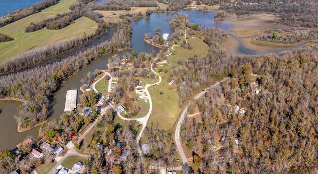 Photo of 109 Deer Pointe Dr, Lobelville, TN 37097