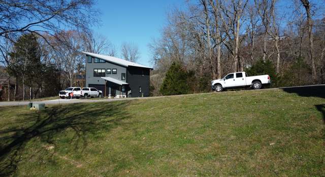 Photo of 51 Hope Cv, Smithville, TN 37166