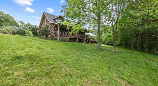 Photo of 193 Horseshoe Bend Ln, Elmwood, TN 38560