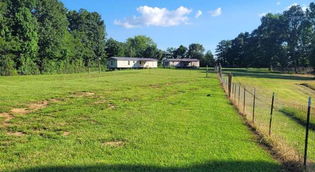 Photo of 163169 Claude Hargis Ln, Crawford, TN 38554