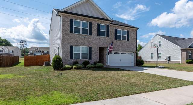 Photo of 804 Spring Creek St, Maryville, TN 37801