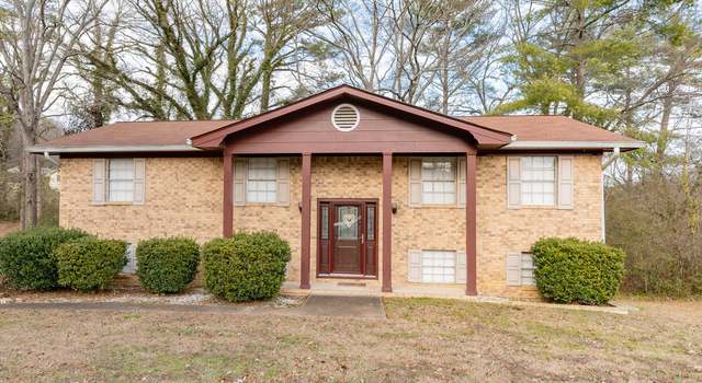Photo of 2312 Green Forest Ln, Chattanooga, TN 37406