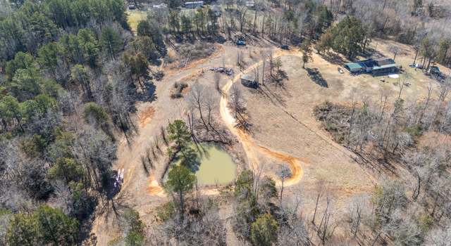 Photo of 385 Turnbow Ln, Crump, TN 38327