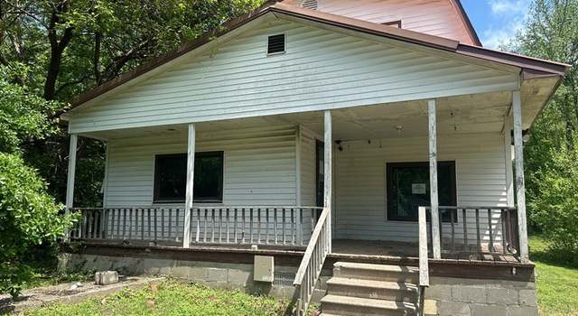 Photo of 205 New Arnold St, Earlington, KY 42410