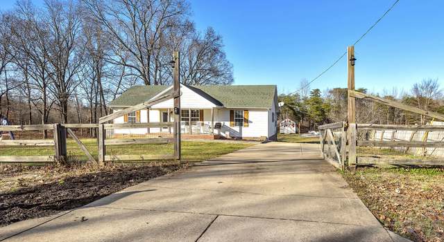 Photo of 527 Colliers Bend Rd, Charlotte, TN 37036