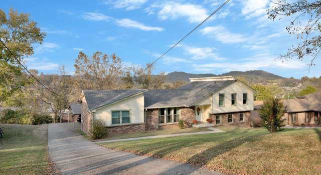 Photo of 4076 Kings Ln, Nashville, TN 37218