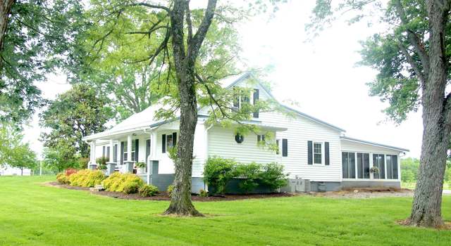 Photo of 1020 Ferrells Loop Rd, Beechgrove, TN 37018