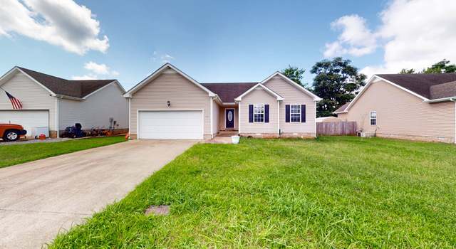 Photo of 1310 Loren Cir, Clarksville, TN 37042