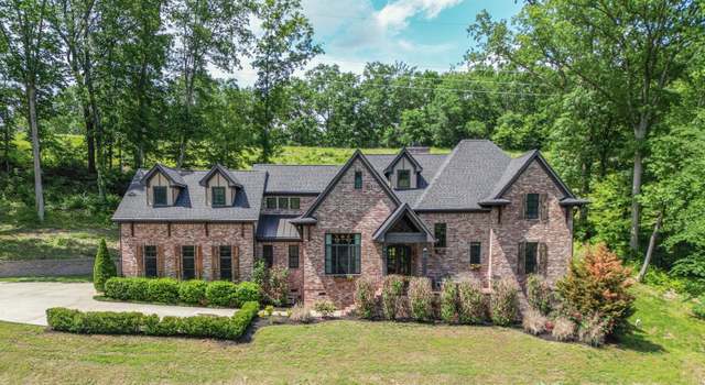 Property at 7518 River Road Pike, Nashville, TN 37209, 4 beds, 3.5 baths