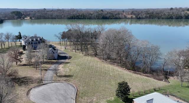 Photo of 1060 Emerald Valley Dr, Castalian Springs, TN 37031