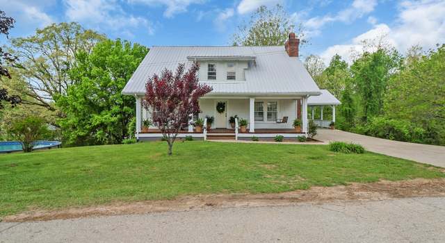 Photo of 326 Taylor Ave, Jamestown, TN 38556