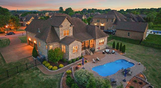 Photo of 715 Farmington Dr, Lebanon, TN 37087