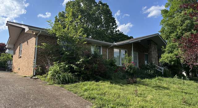 Photo of 3708 Anderson Rd, Nashville, TN 37217