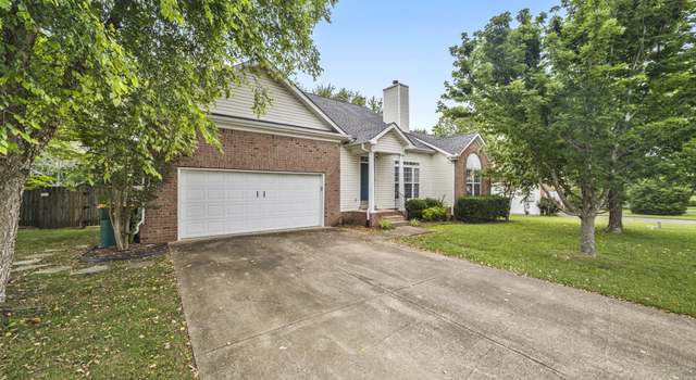 Photo of 2135 Loudenslager Dr, Thompsons Station, TN 37179
