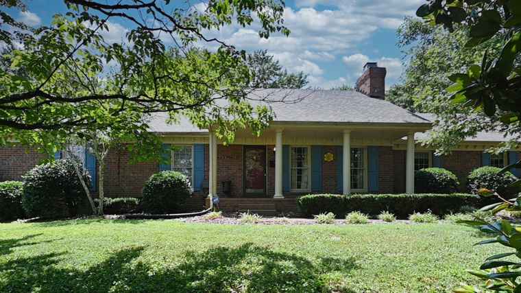 Photo of 212 Connie Dr Hendersonville, TN 37075