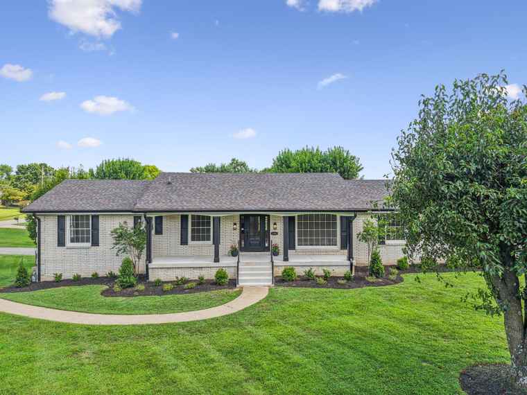 Photo of 100 Catalpa Dr Mount Juliet, TN 37122