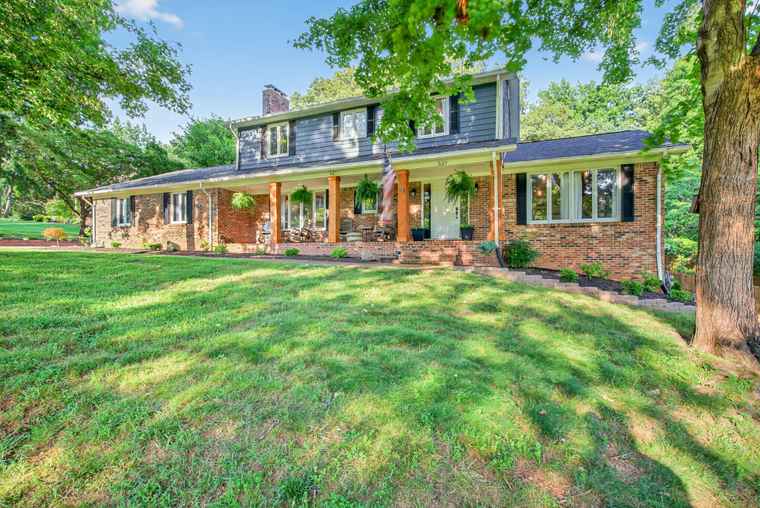 Photo of 527 Idlewood Dr Clarksville, TN 37043