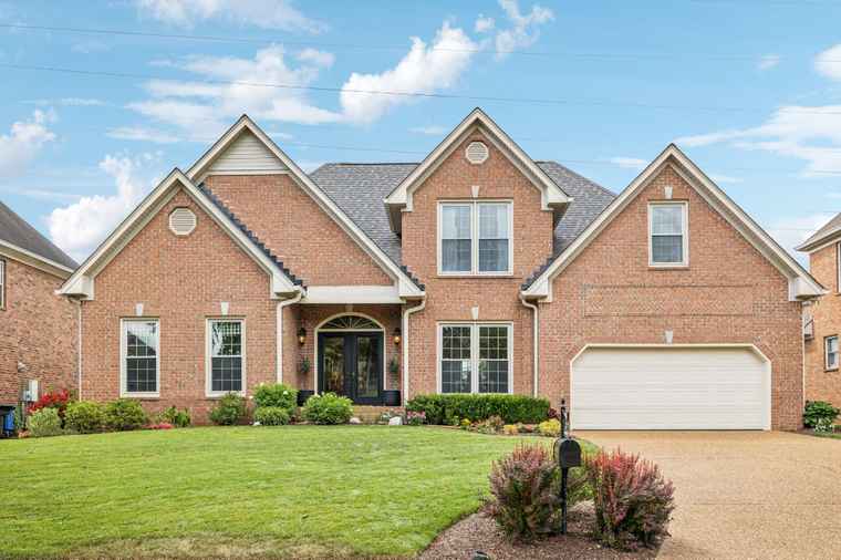 Photo of 512 Forrest Park Cir Franklin, TN 37064