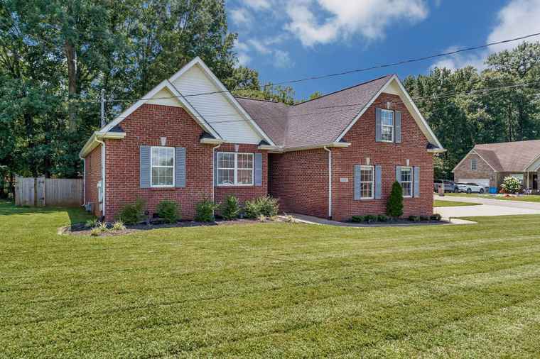 Photo of 1000 Bolton Dr Smyrna, TN 37167