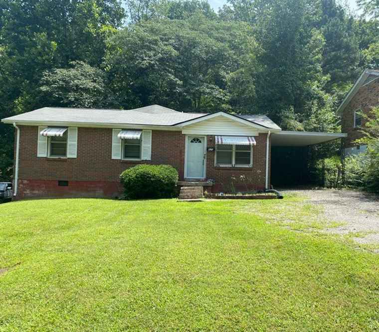 Photo of 825 E Happy Hollow Dr Clarksville, TN 37040
